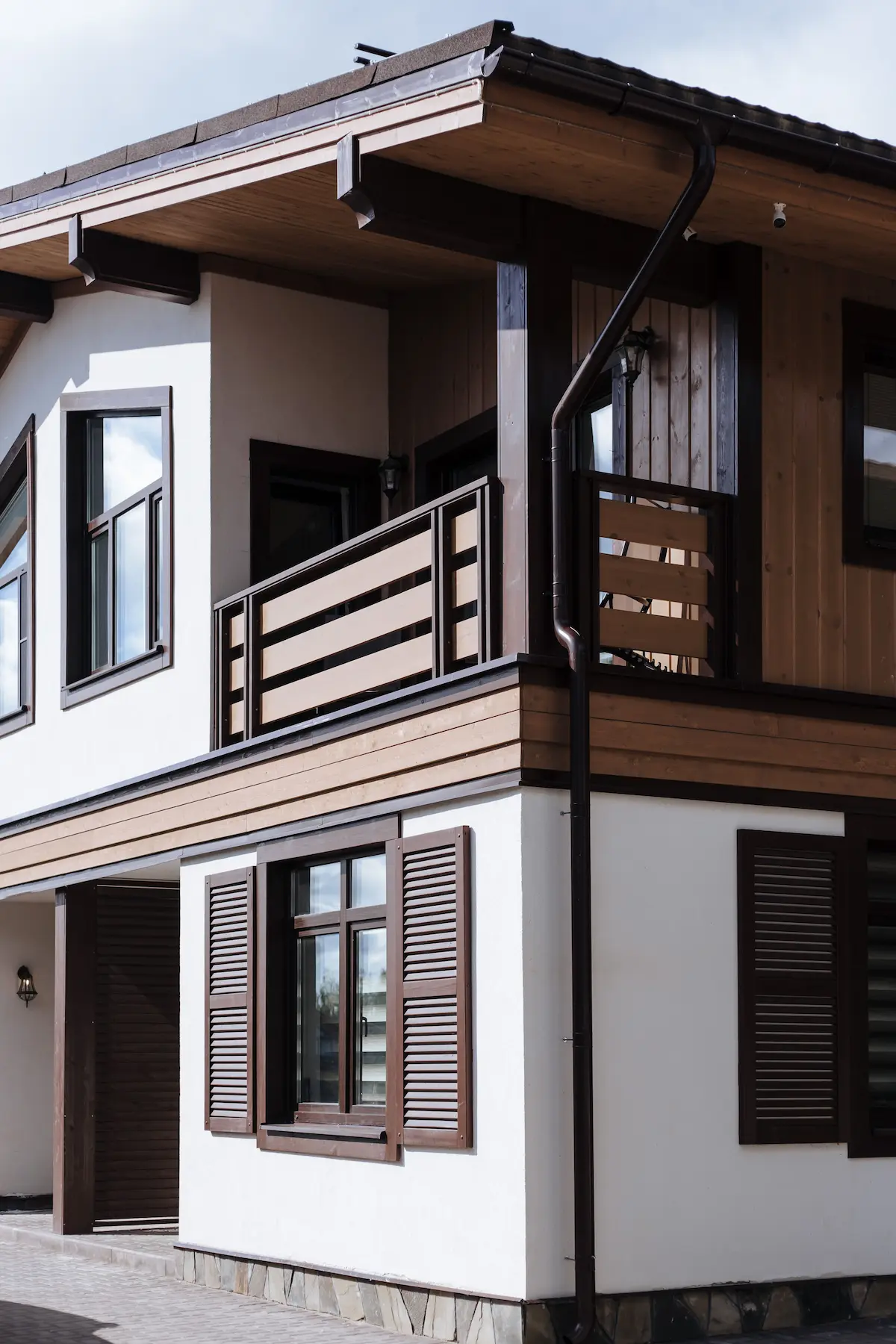 Newly built accessory dwelling unit ADU in San Francisco backyard by Sunset Remodeling and Design